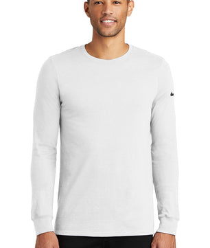 Nike Dri-FIT Cotton/Poly Long Sleeve Tee. NKBQ5230